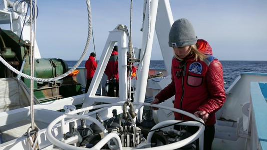 The rosette sampler is used to collect water at different depth levels. ©Uniarctic
