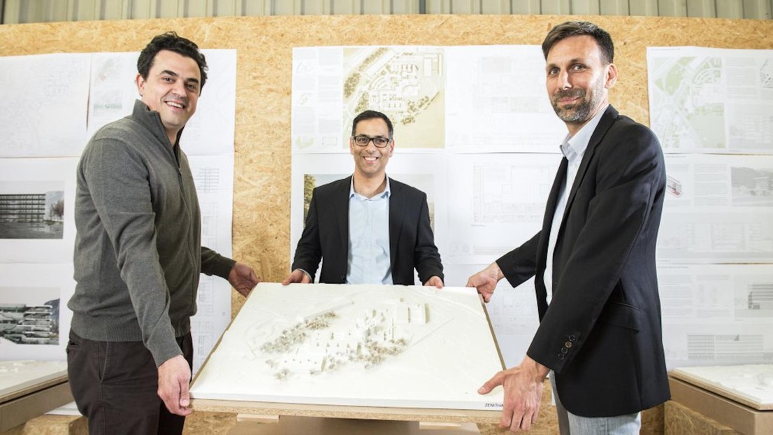 Diego Comamala, Toufiq Ismail-Meyer et Frédéric Jordan présentent leur projet vainqueur. © 2019 Héloïse Maret Le Nouvelliste
