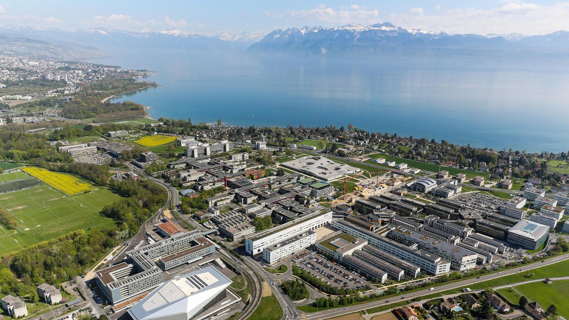 © 2021 EPFL