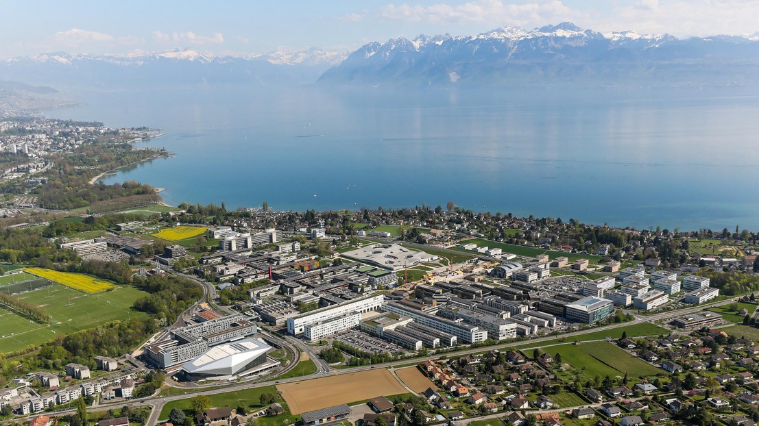 © 2021 EPFL