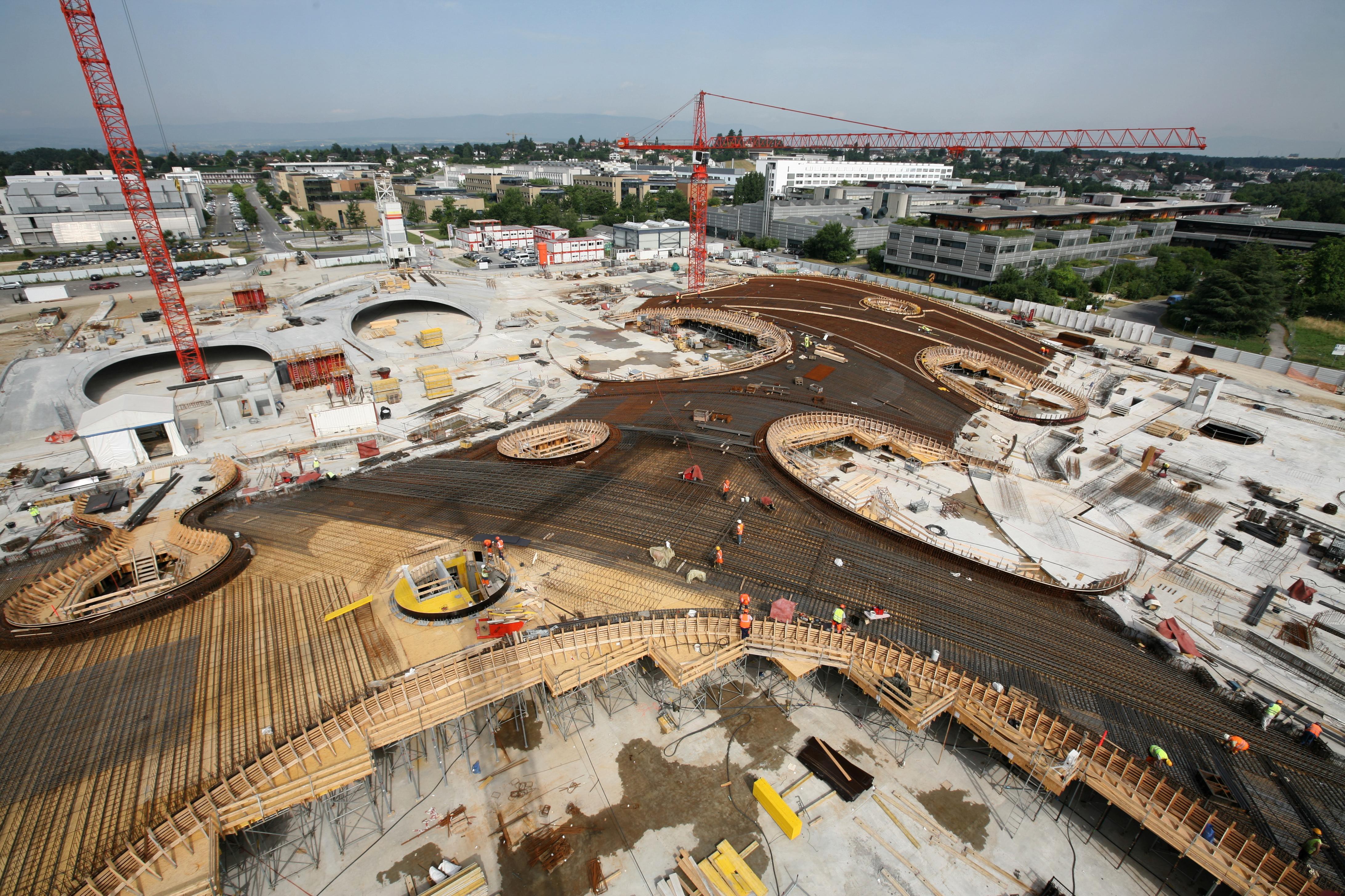 Festivities kick off for the Rolex Learning Center s 10th