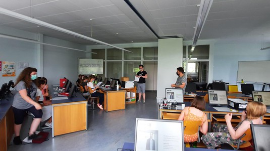 Les robots, c'est l'affaire des filles à Delémont (JU) © 2021 EPFL
