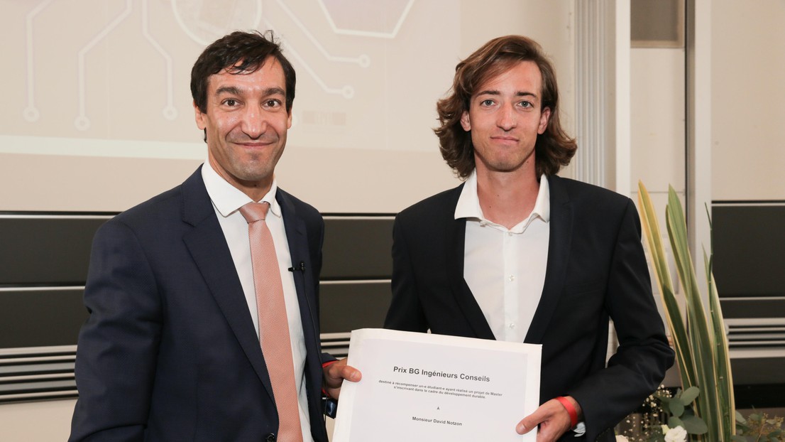 David Notzon receives BG award © Chris Blaser 2021 EPFL