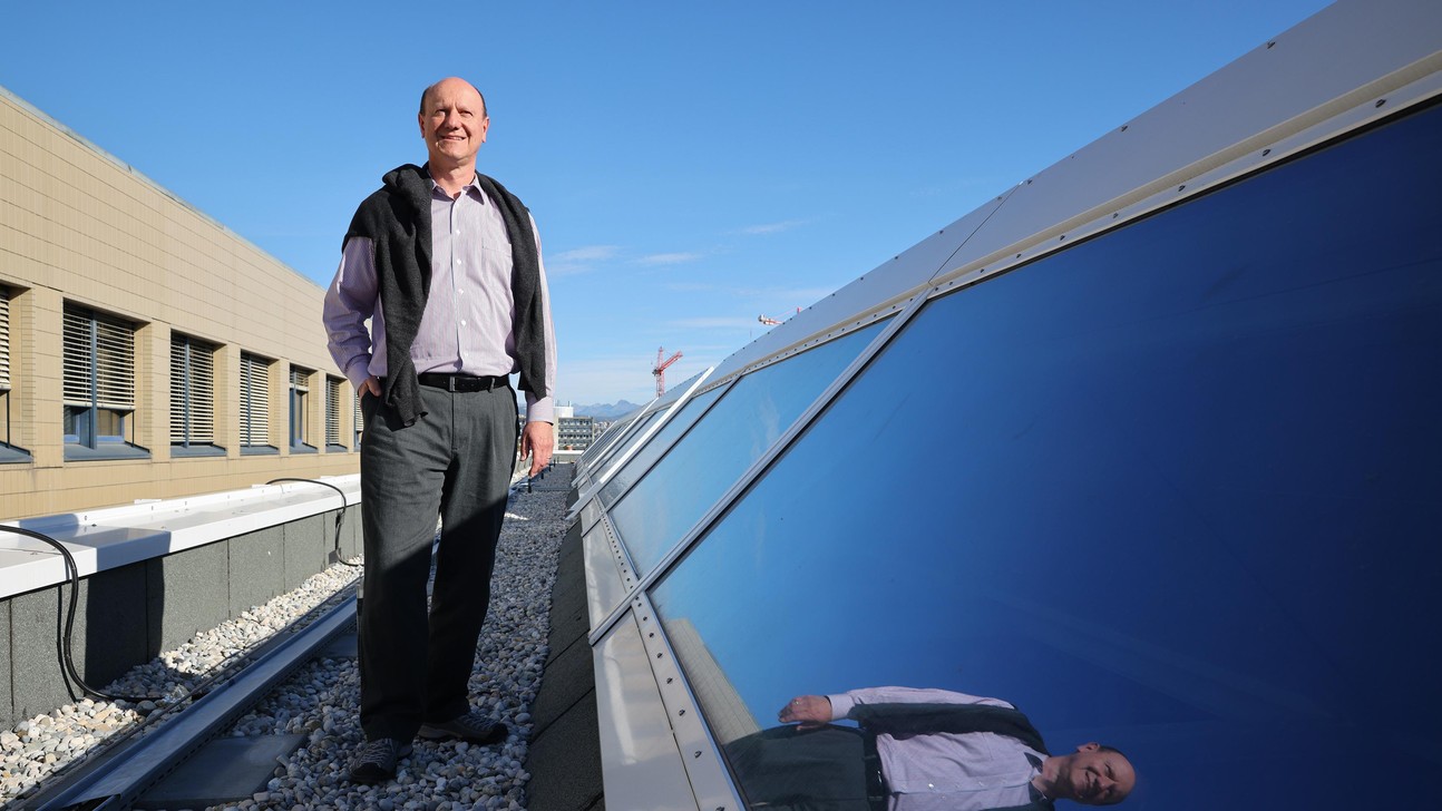Olivier Martin has won the best teacher award for the microengineering section. ©Alain Herzog/EPFL