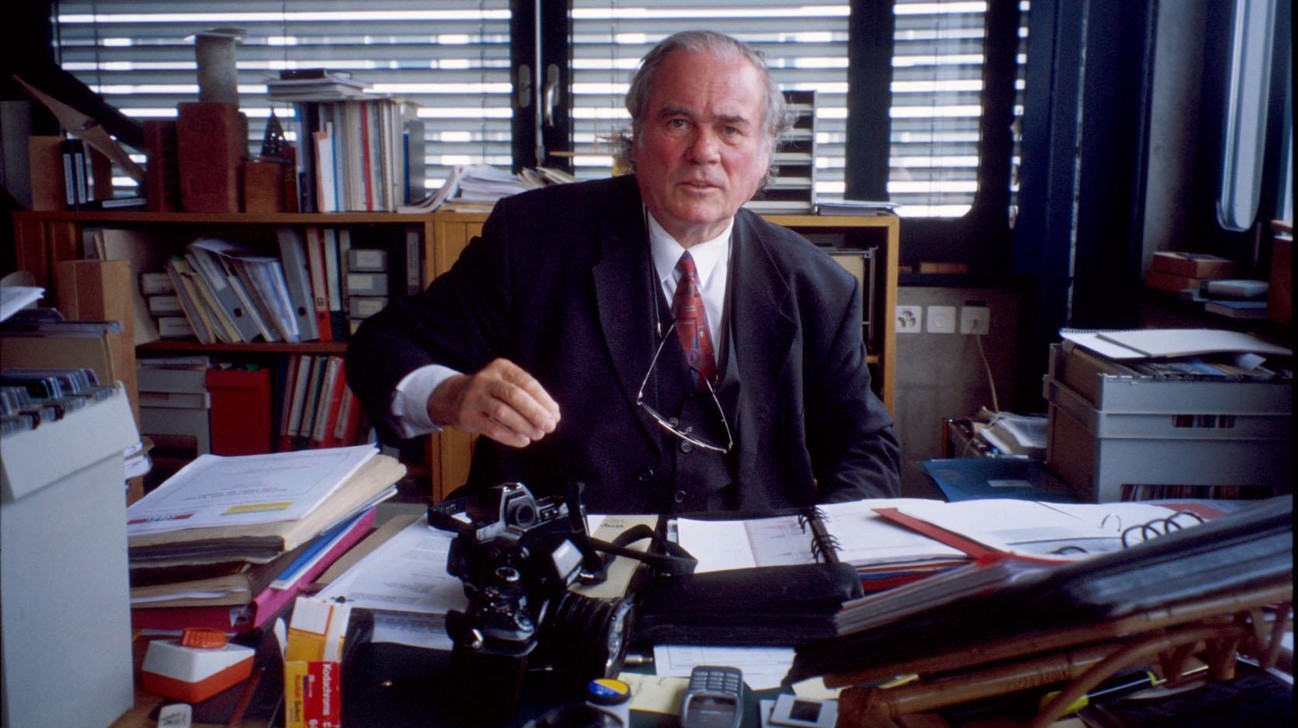 Julius Natterer in his office of EPFL. © Archive/Denis Pflug