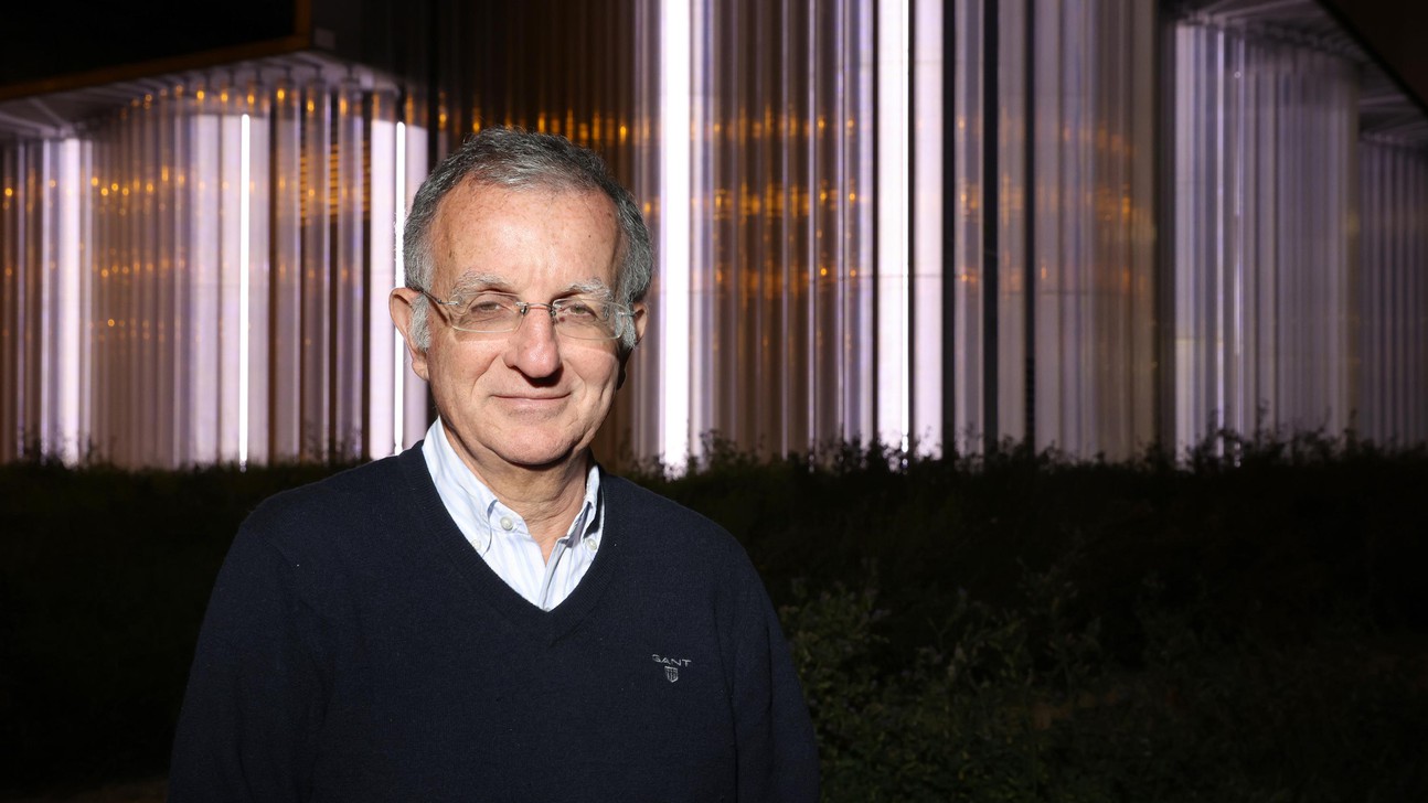 Rachid Cherkaoui electrical engineering professor since 1999. © Alain Herzog/EPFL