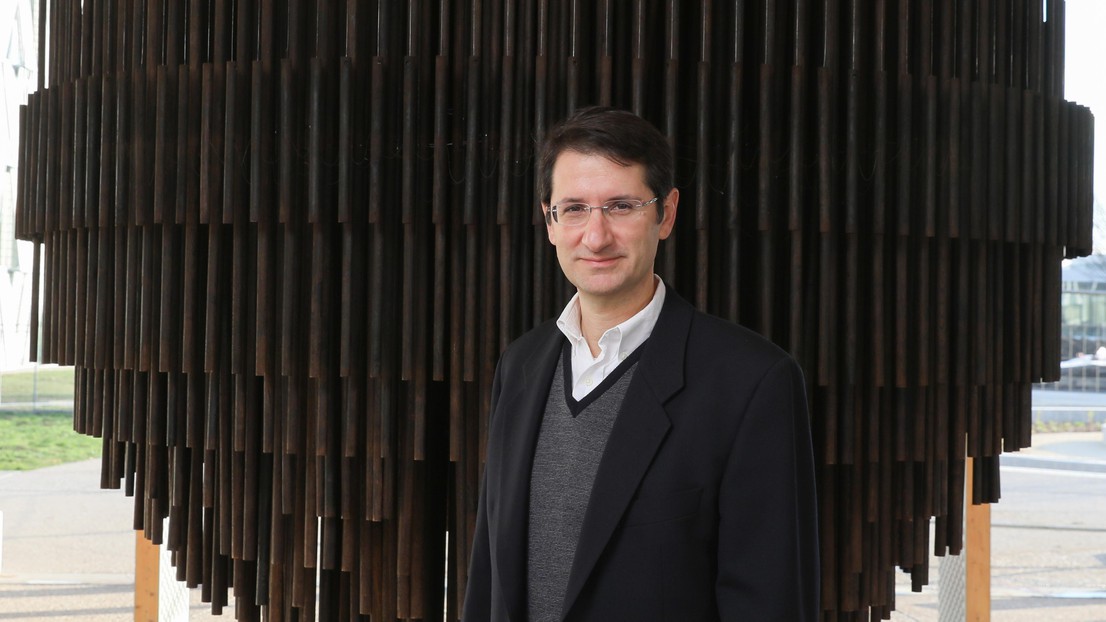 Professor Nenes heads the LAPI laboratory at EPFL since 2018 © Alain Herzog/EPFL