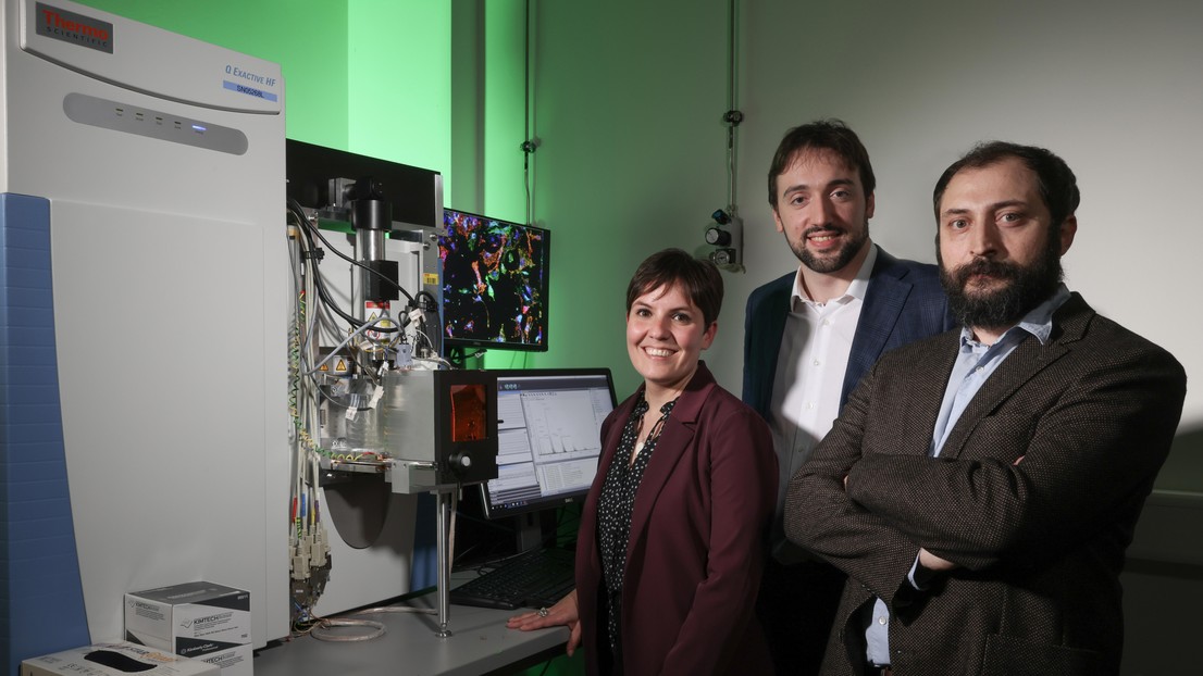 Laura Capolupo, Gioele La Manno, and Giovanni D'Angelo. Credit: Alain Herzog (EPFL) Laura Capolupo, Gioele La Manno, and Giovanni D'Angelo. Credit: Alain Herzog (EPFL)