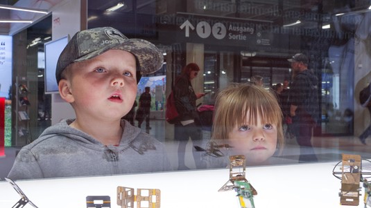 The EPFL stand at the BEA fair in Bern © Alain Herzog / 2022 EPFL
