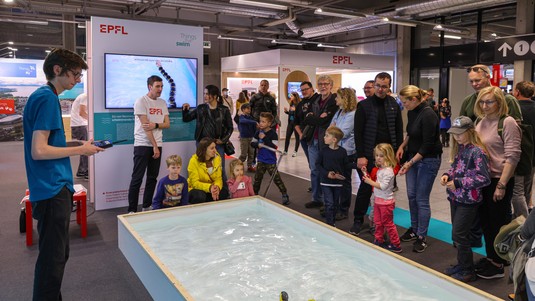 The EPFL stand at the BEA fair in Bern © Alain Herzog / 2022 EPFL