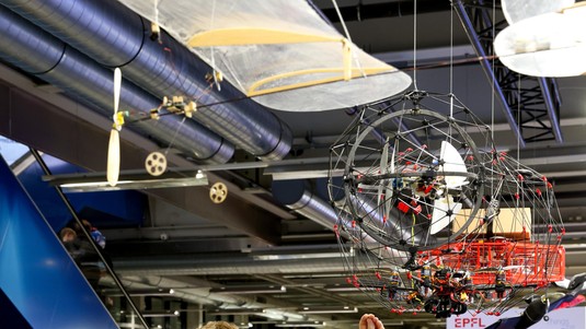 The EPFL stand at the BEA fair in Bern © Alain Herzog / 2022 EPFL