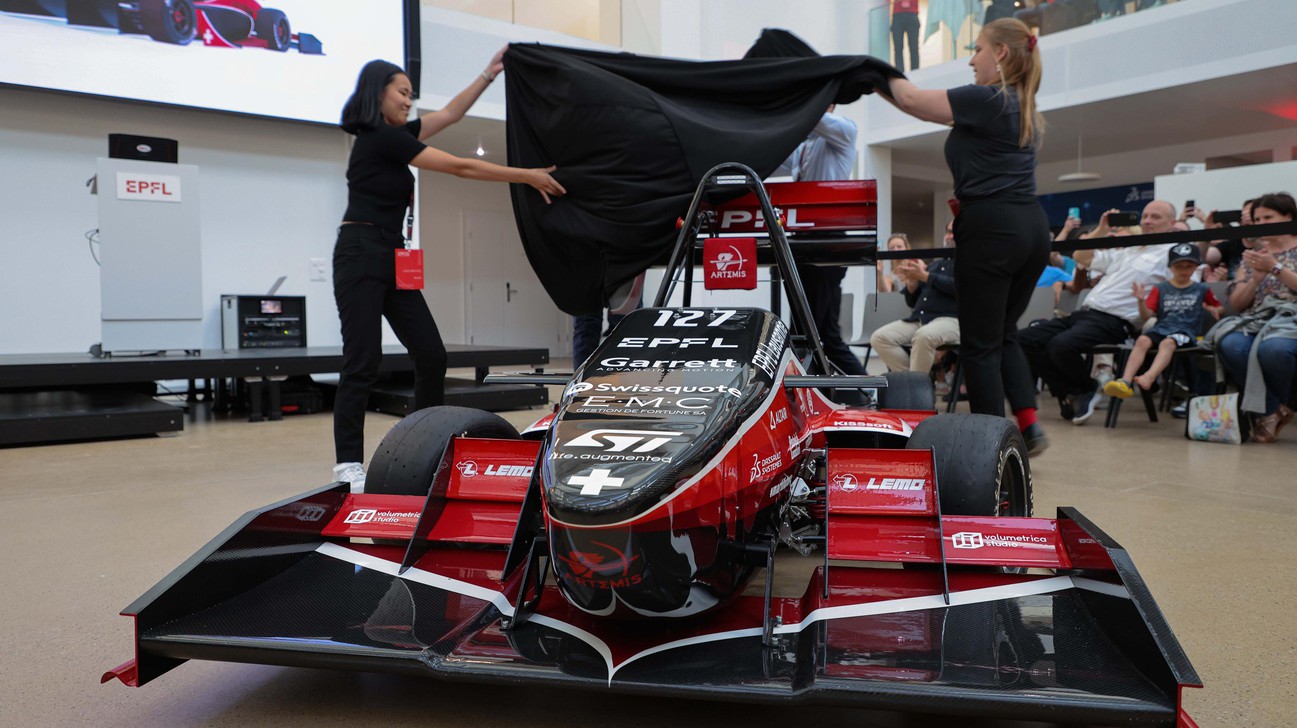 Artemis, la nouvelle voiture de Formula Student de l'EPFL Racing Team. © Alain Herzog/EPFL
