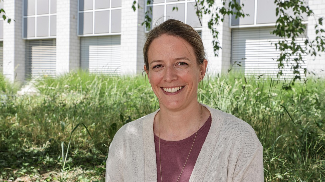 Marianne Liebi, a new tenure-track assistant professor at EPFL and the Paul Scherrer Institute © Alain Herzog / 2022 EPFL