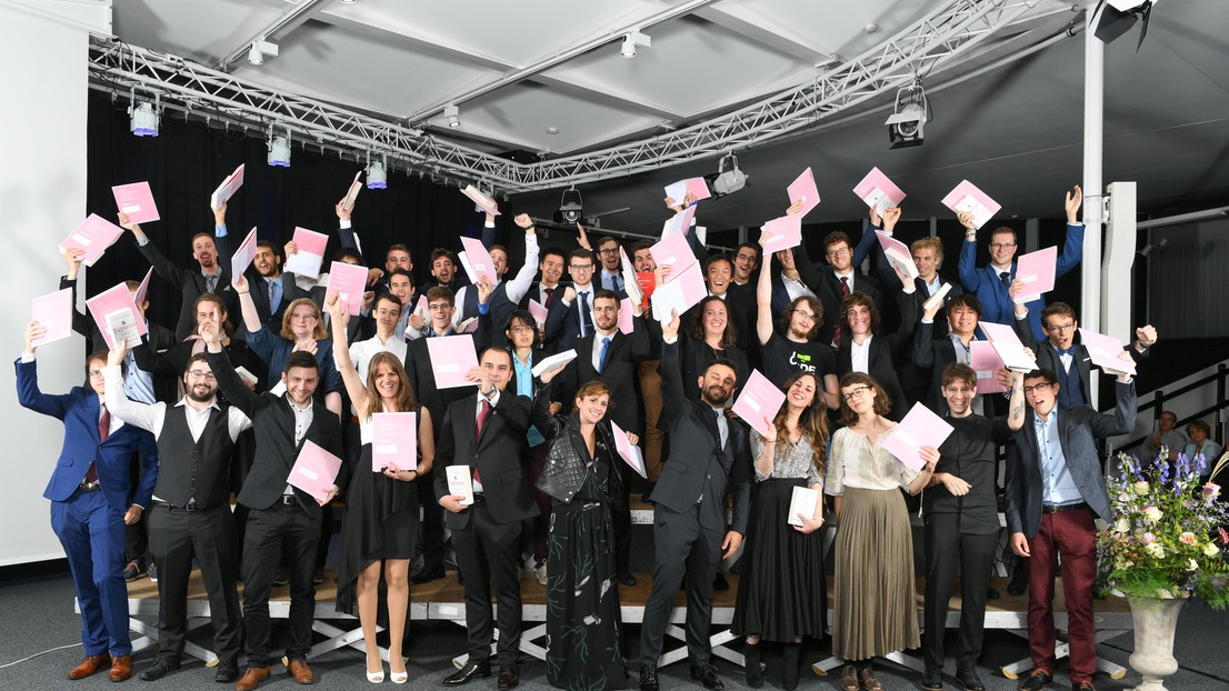 Remise des masters en informatique et systèmes de communication © 2019 EPFL