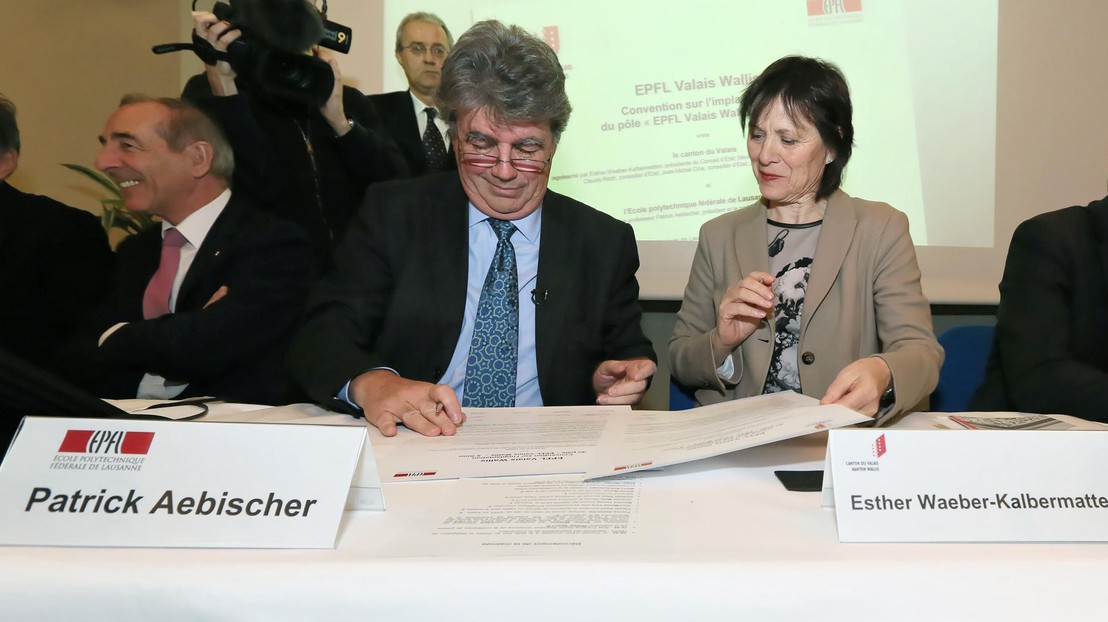 Signature de la Convention académique. © Alain Herzog / EPFL
