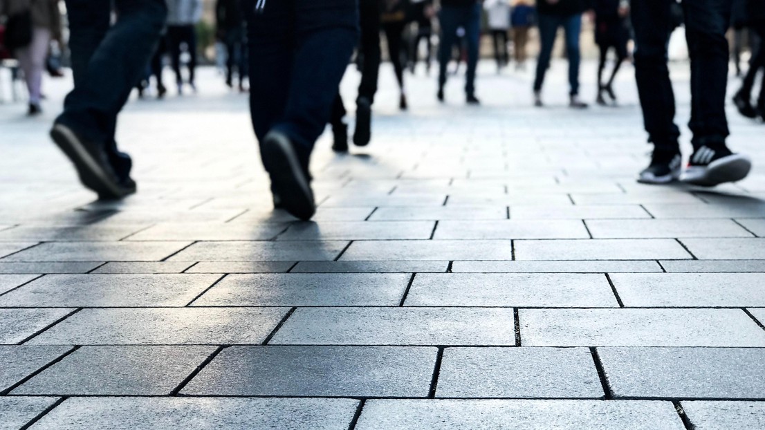 Pedestrian © Jan Antonin Kolar 2019 Unsplash