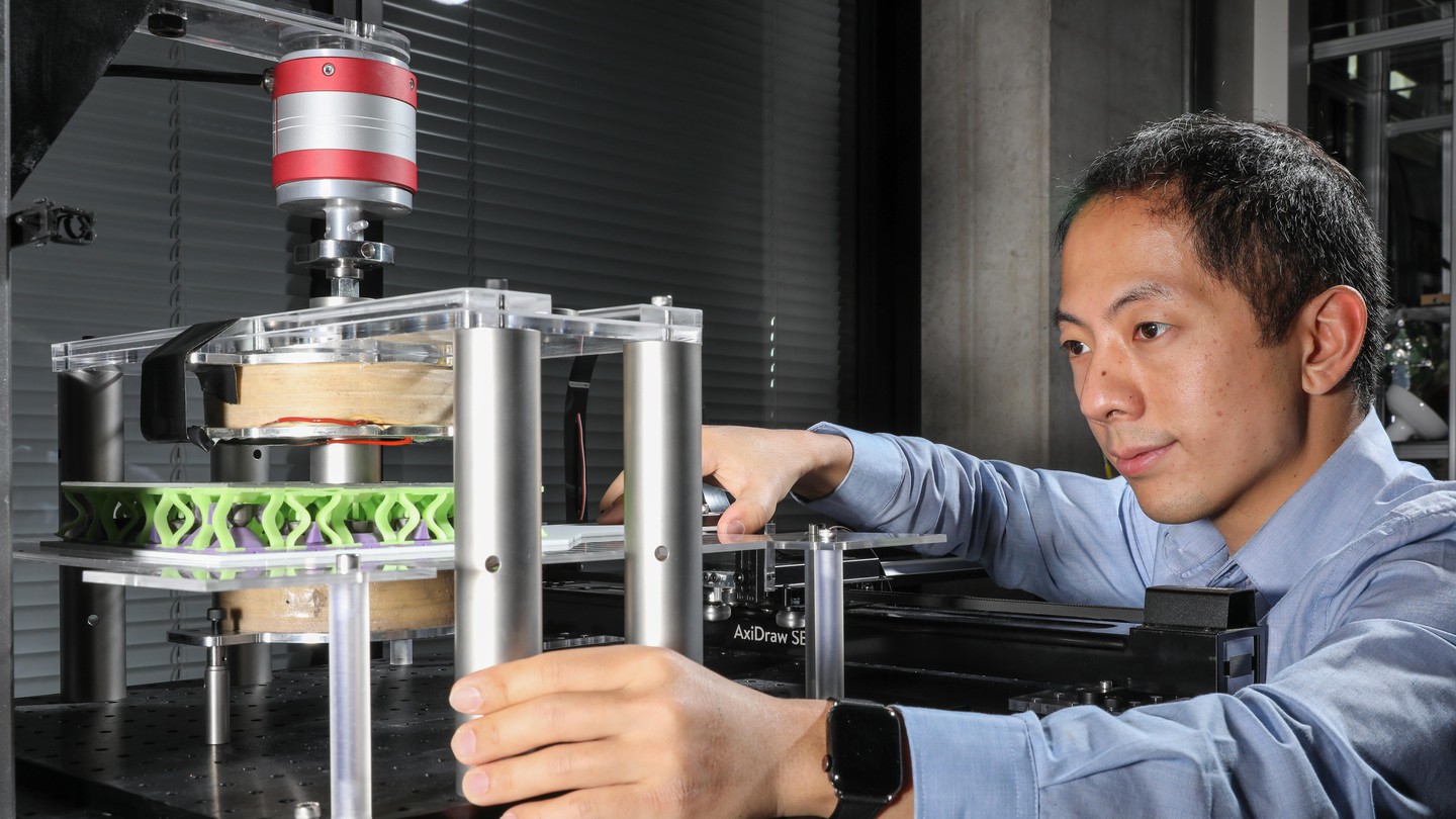 Tian Chen © Alain Herzog / 2021 EPFL