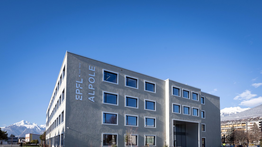 The new building houses the Alpine and Polar Environmental Research Centre. 2022 EPFL/Olivier Maire - CC-BY-SA 4.0