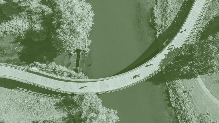 Waterside Campus Foot and Cycle bridge, Northampton © MCW Architects