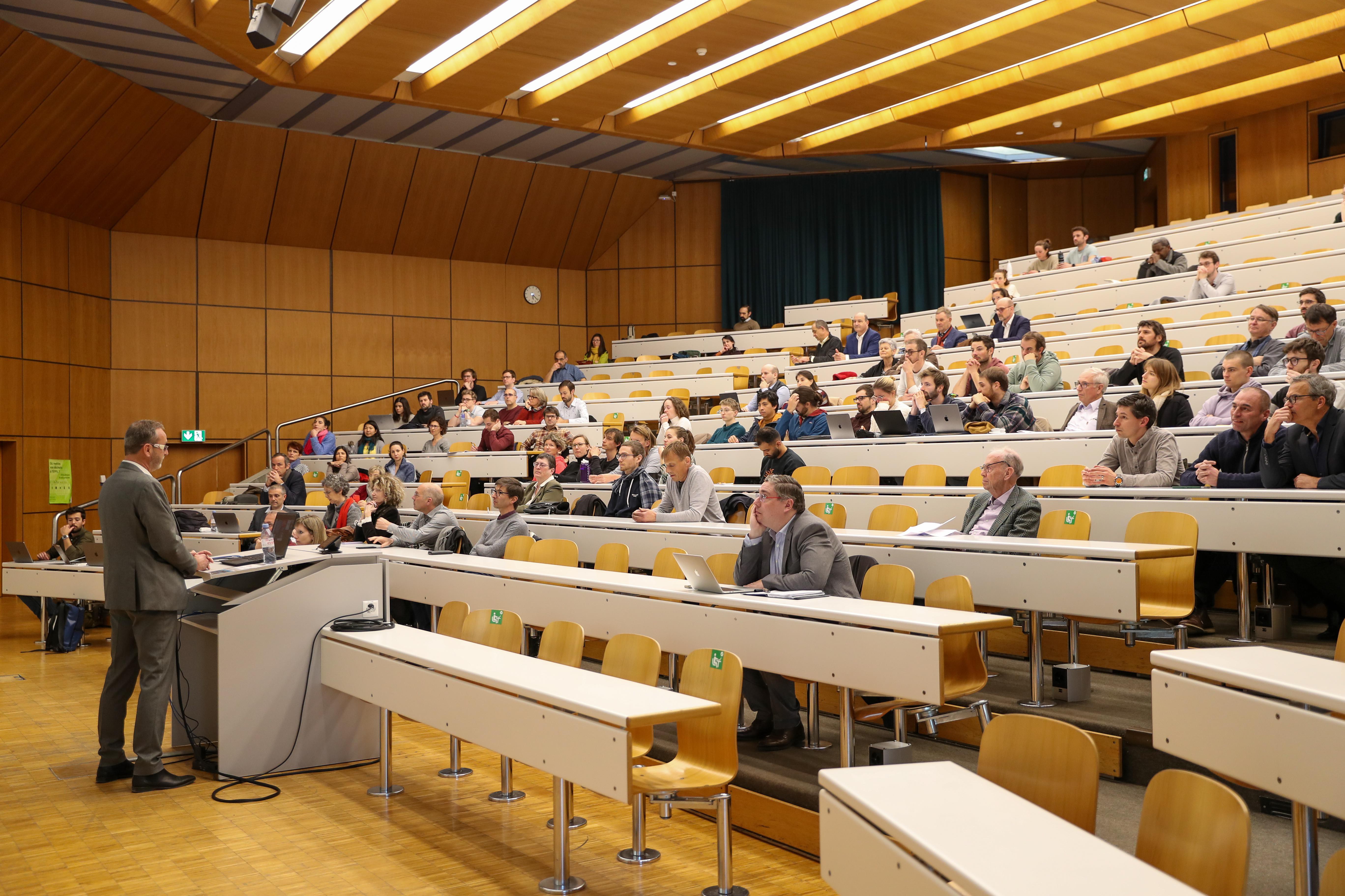 © 2023 EPFL