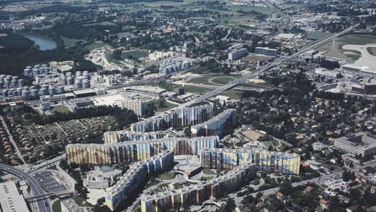 Aerial view of the Avanchet-Parc housing complex. © Swissair Photo
