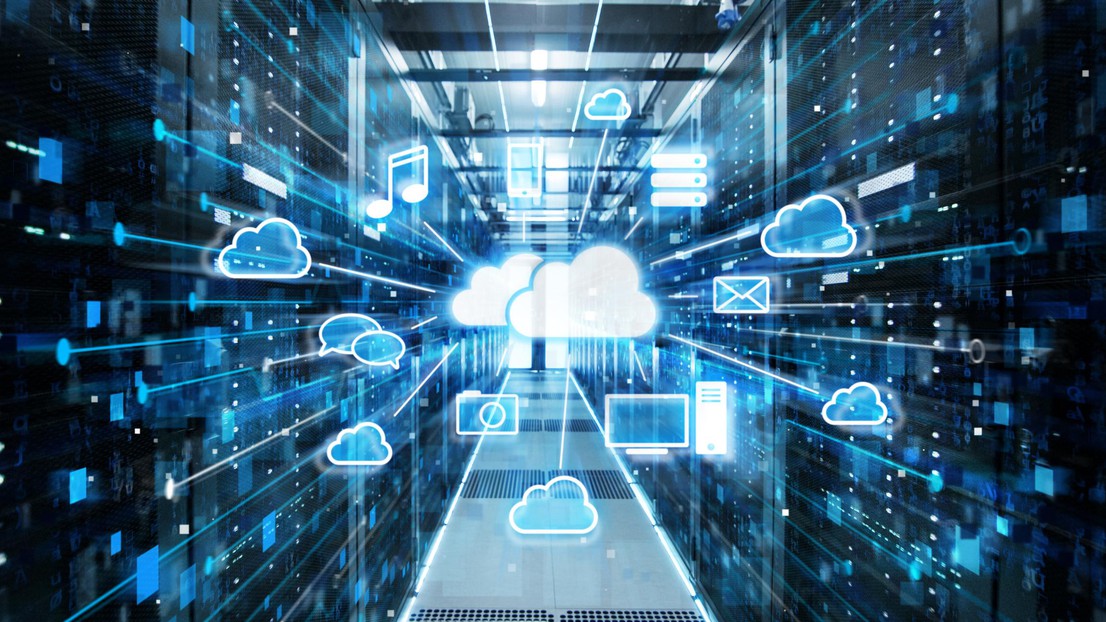 Clouds in a data center © EPFL / iStock 2023 Clouds in a data center © EPFL / iStock 2023