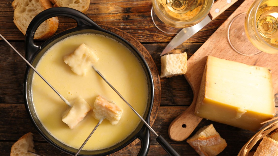 Cheese fondue  EPFL / iStock