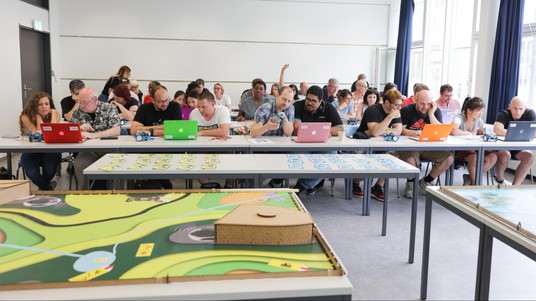 Robotik-Workshop Eltern © M. Gerber 2023 EPFL