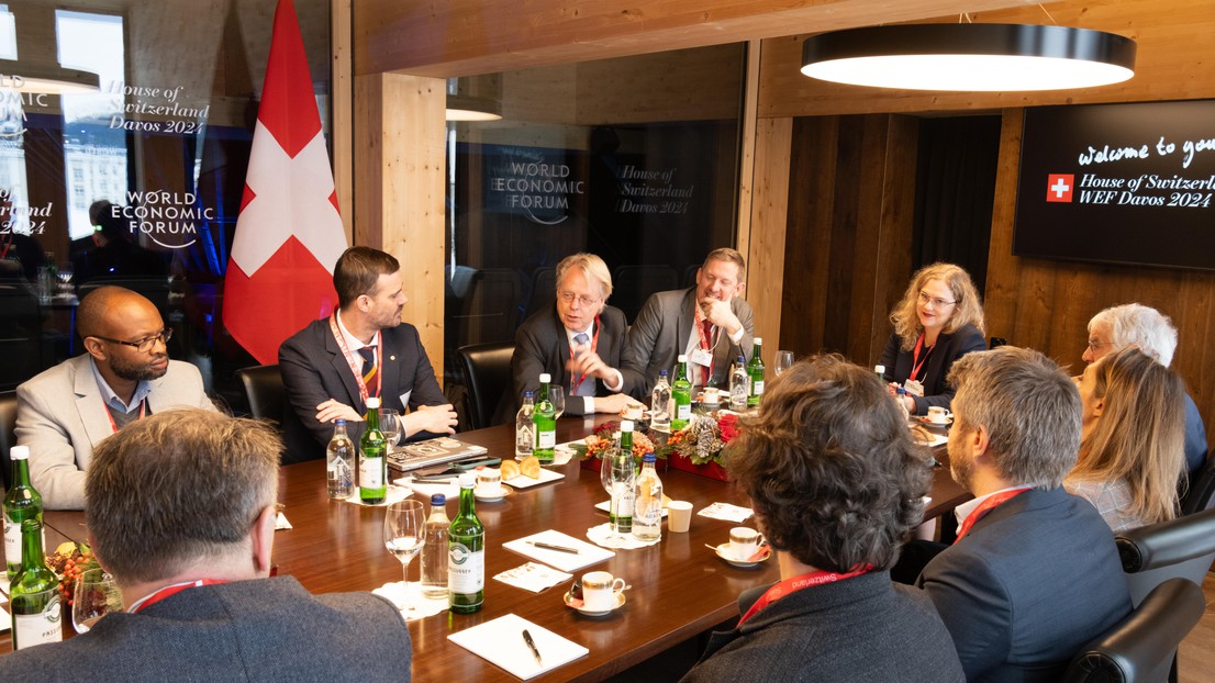 Preparatory meeting this morning in Davos with the founding members ahead of the press conference.  ©EPFL