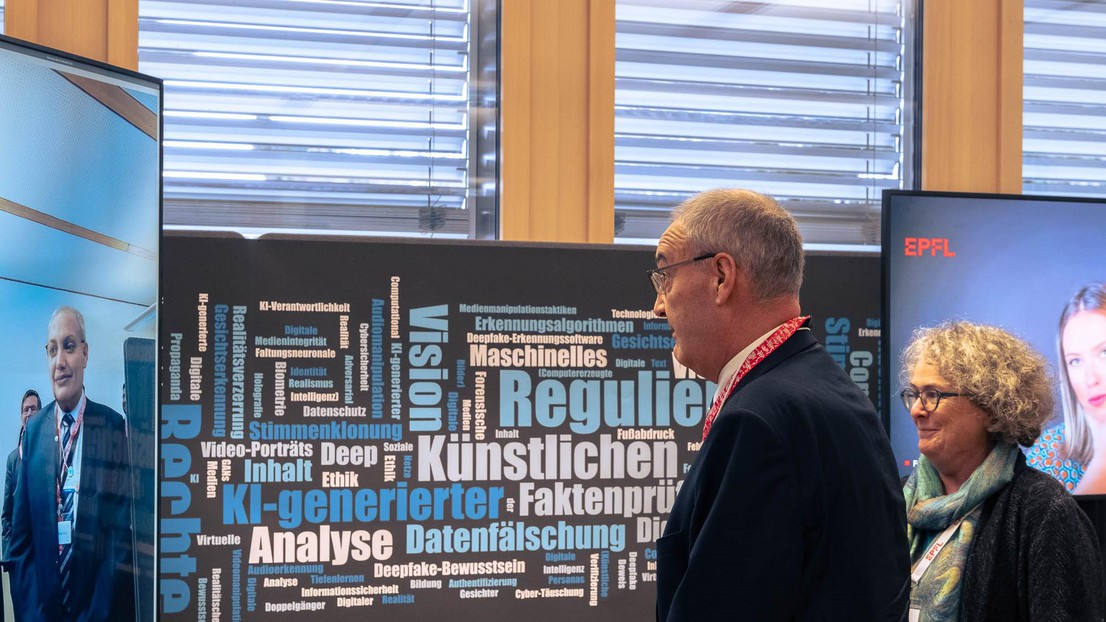 Guy Parmelin and Professor Sabine Süsstrunk WEF © EPFL 2024 - CC-BY-SA 4.0
