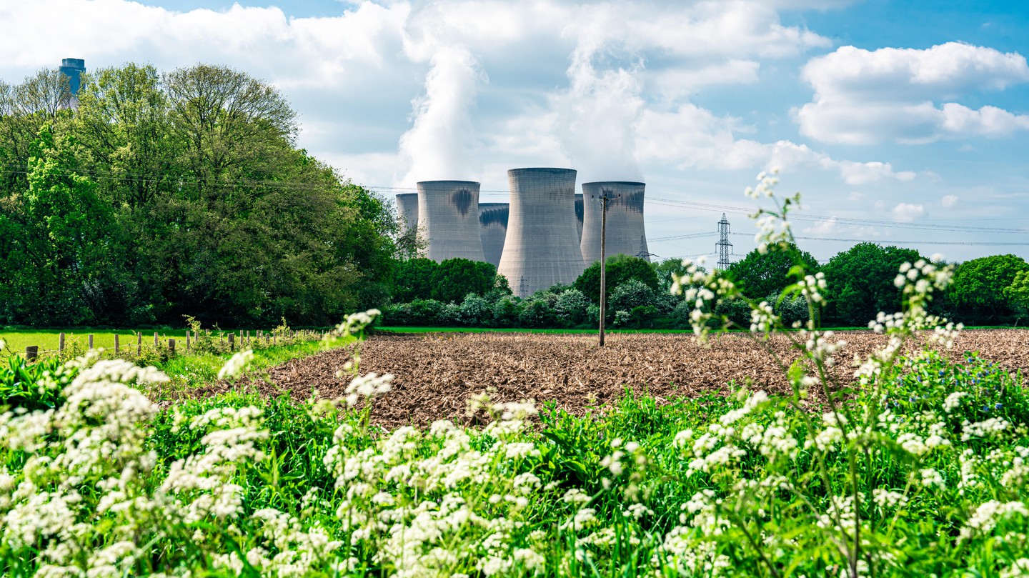 View of power plant at Drax power station ©EPFL (iStock)