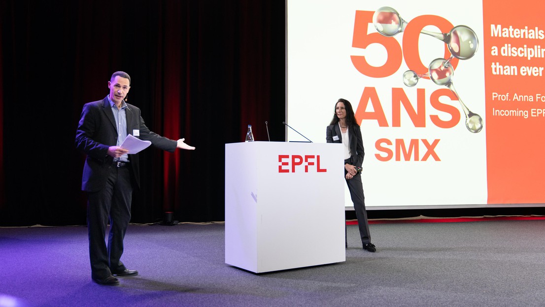 SMX director Fabien Sorin and professor Anna Fontcuberta i Morral © Titouan Veuillet