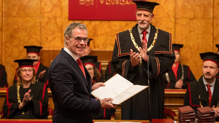 Christophe Ballif with rector Gregor Majdič at the University of Ljubljana on December 3rd © 2024 EPFL