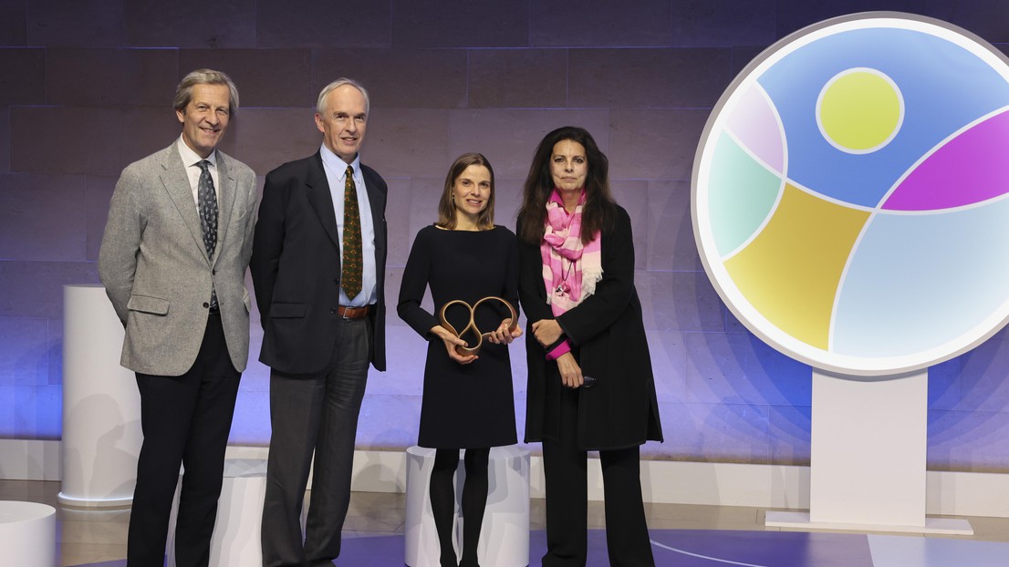 Andrea Ablasser at the award ceremony © Thomas Campion (Bettencourt Schueller Foundation)