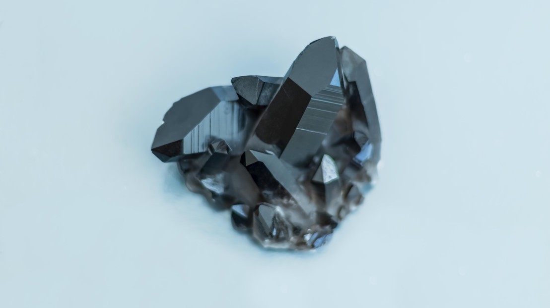The iron oxide compound hematite is more environmentally friendly than materials currently used in spintronics. © iStock The iron oxide compound hematite is more environmentally friendly than materials currently used in spintronics. © iStock