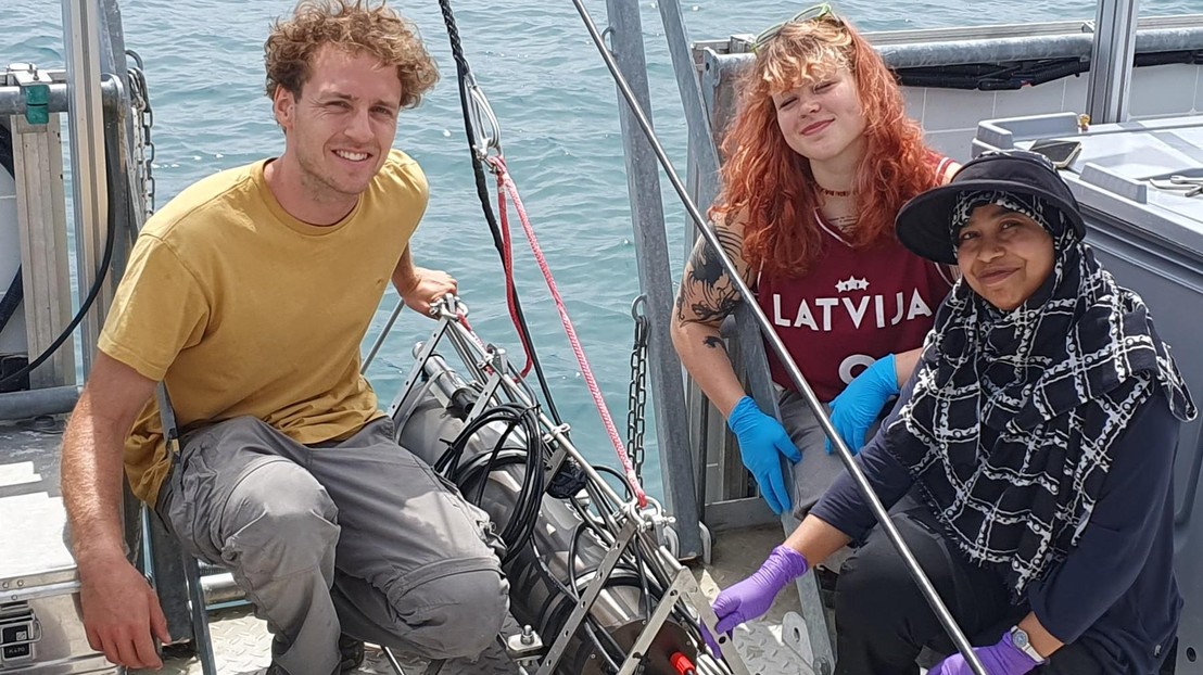 From left to right: SENSE engineer Hugo Cruz, postdoctoral researcher Santona Khatun, and EPFL Bachelor intern Beate Klepere © 2025 EPFL/Koami Gafan