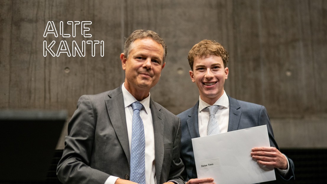 Dr Andreas Hunziker, Rektor, mit Timo Deiss © Markus Suter, Alte Kanti Aarau