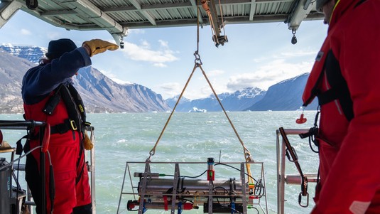 Launching the SubOcean © 2025 Forel/Richard Mardens