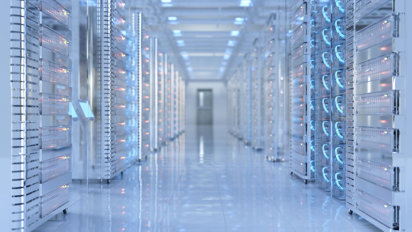 Data Center © 2025 iStock