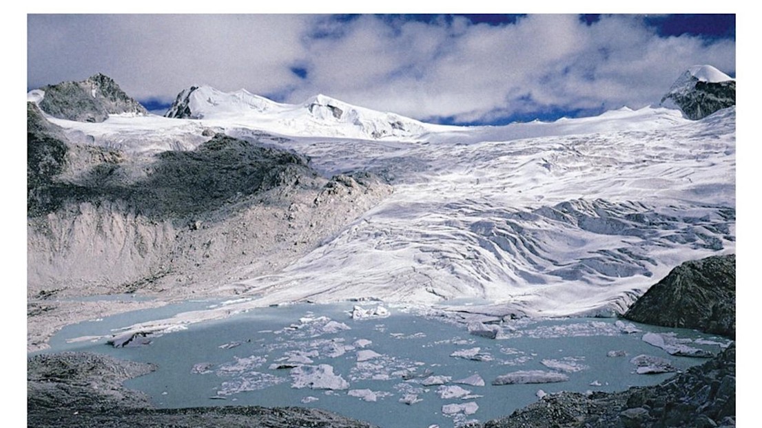 © Glaciers of Bhutan2 © Glaciers of Bhutan2