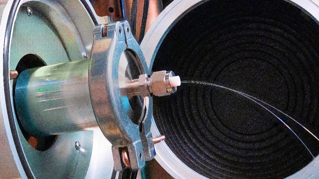 A modified sample holder for electron microscopes, enabling light transport out of the microscope. Credit: Photo: Swen Pförtner/Max Planck Institute for Multidisciplinary Sciences A modified sample holder for electron microscopes, enabling light transport out of the microscope. Credit: Photo: Swen Pförtner/Max Planck Institute for Multidisciplinary Sciences