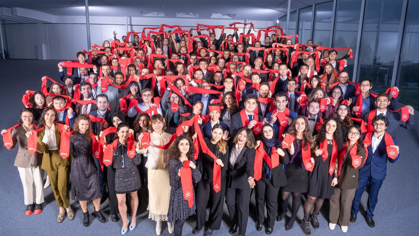 © Lundi 13 / 2025 EPFL