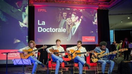 © Lundi 13 / 2025 EPFL