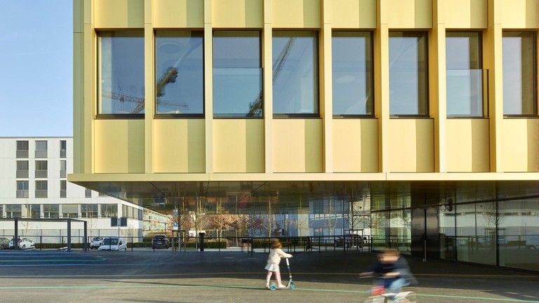 Complexe scolaire et sportif du Cossy © Itten+Brechbühl architectes Complexe scolaire et sportif du Cossy © Itten+Brechbühl architectes