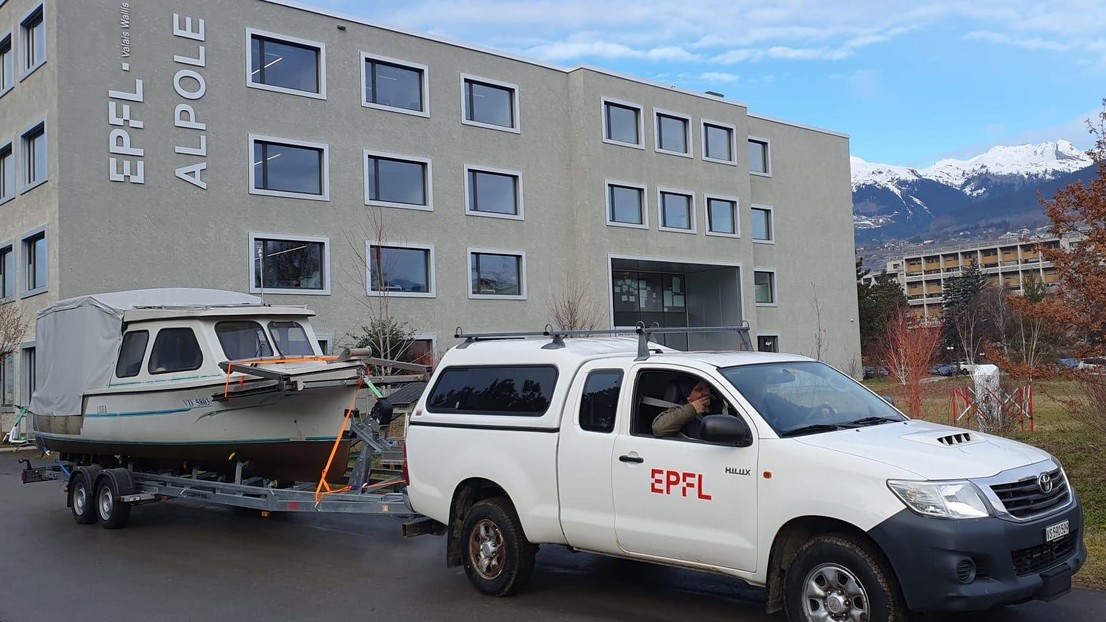 Departure for the first test on Lake Geneva near Bouveret © 2025 EPFL