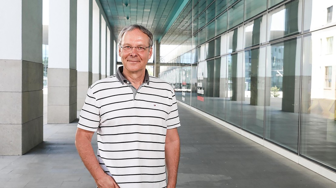 Michael Unser. 2026 EPFL CC BY SA