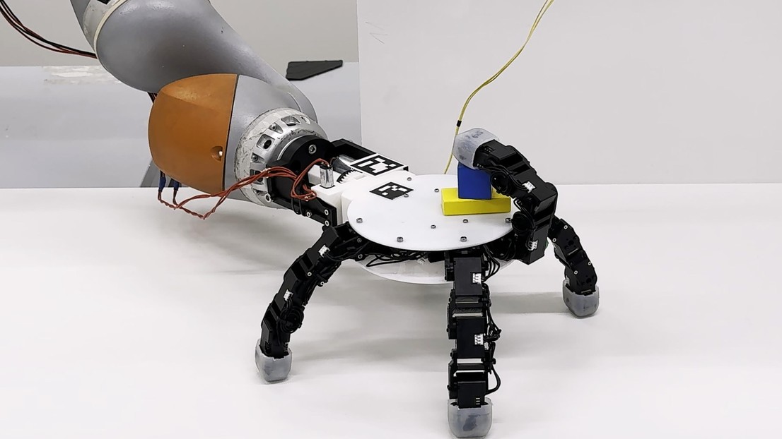 可逆・着脱型ロボットハンドが器用さを再定義（Reversible, detachable robotic hand redefines dexterity）