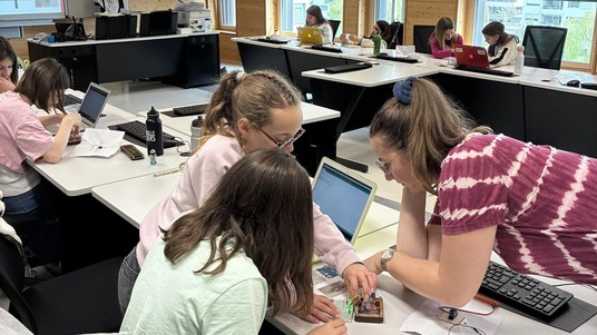 Coding Club Camp Jura © 2026 EPFL