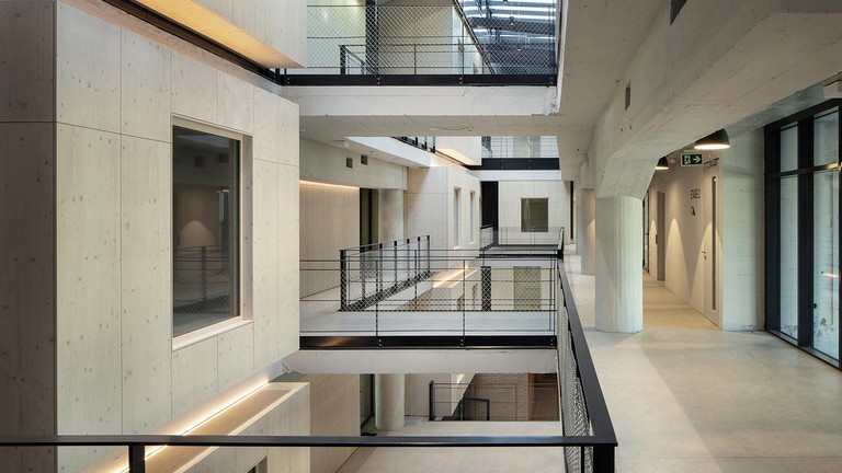Creative Factory (C)  Bauart / Y. André