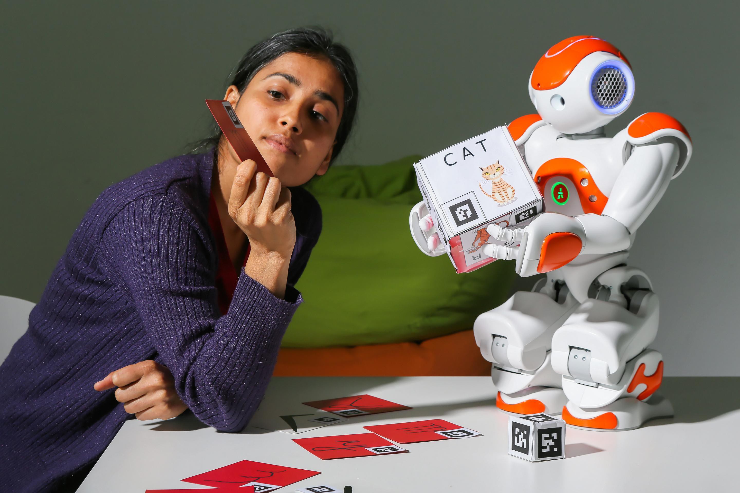 Попроси робота. Робот. Робот с искусственным интеллектом для детей. Умный робот. Робототехника для детей.